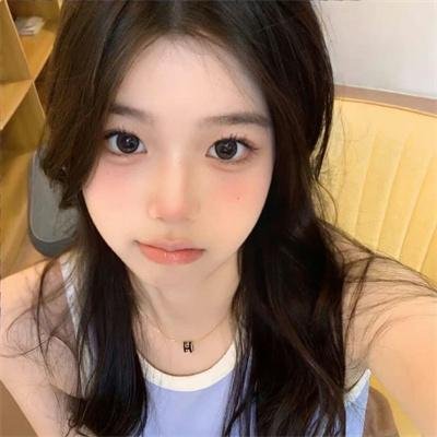 莫斯科来的香烟女孩封面